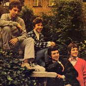 Small Faces - List pictures