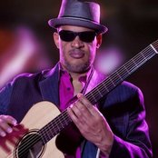 Raul Midon - List pictures