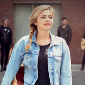 Louane - List pictures