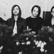 Expatriate - List pictures