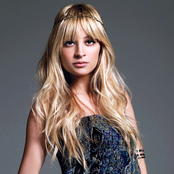 Nicole Richie - List pictures