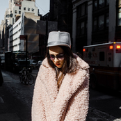 Allie X - List pictures