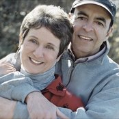 Barry & Holly Tashian - List pictures