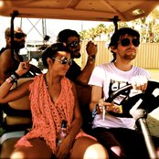 Bomba Estéreo - List pictures