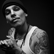 Roach Gigz - List pictures