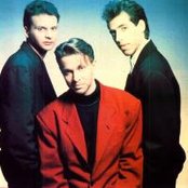Johnny Hates Jazz - List pictures