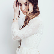 Holly Starr - List pictures