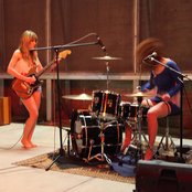 Deap Vally - List pictures