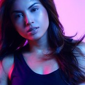 Mizz Nina - List pictures