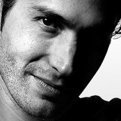 Benny Ibarra - List pictures