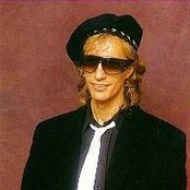 Robin Gibb - List pictures