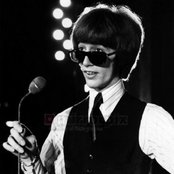 Robin Gibb - List pictures