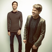 30h3 - List pictures