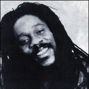 Dennis Brown - List pictures