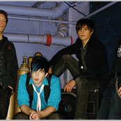 Mariana's Trench - List pictures