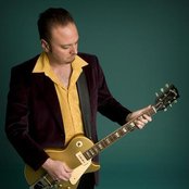 David Gogo - List pictures