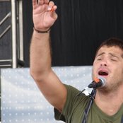 Pela - List pictures