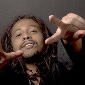Black Alien - List pictures