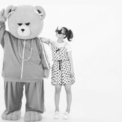 Lee Hi - List pictures