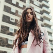 Dua Lipa - List pictures
