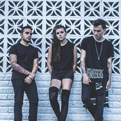 Pvris - List pictures