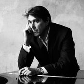 Bryan Ferry - List pictures