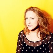 Caroline Pennell - List pictures