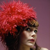 Jenny Lewis - List pictures