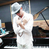 Mikael Mutti - List pictures