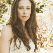 Lera Lynn - List pictures