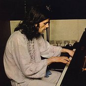 Peter Hammill - List pictures