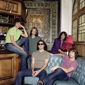 Rooney - List pictures