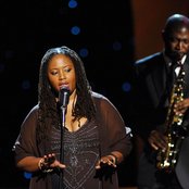 Lalah Hathaway - List pictures