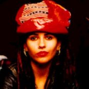 Linda Perry - List pictures