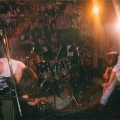 Zeni Geva - List pictures