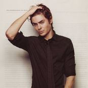 Zac Efron - List pictures