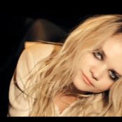 Daisy Dares You - List pictures