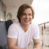 Frankie Ballard - List pictures