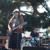 Dominic Balli - List pictures