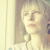 Jenny Hval - List pictures