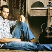 Chad Brownlee - List pictures