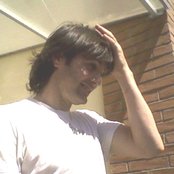 Axel Fernando - List pictures