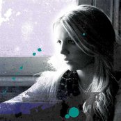 Lesley Roy - List pictures