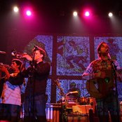 Calexico - List pictures