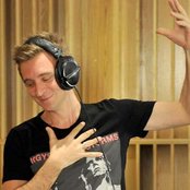 Dj Fresh - List pictures