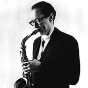 Paul Desmond - List pictures