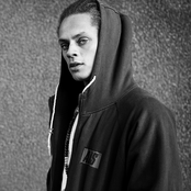 Kaka - List pictures