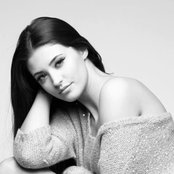 Antonia - List pictures