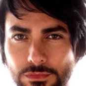 Beto Cuevas - List pictures
