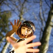 Yelle - List pictures